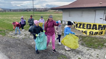 Dzień Ziemi - Sprzątamy dla Polski